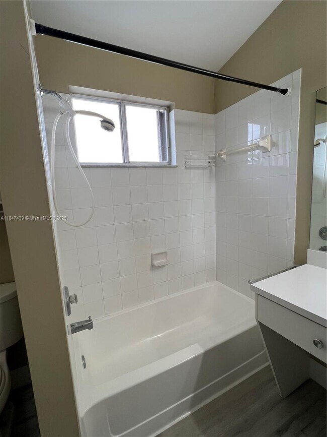 Building Photo - 17798 SW 139th Ct