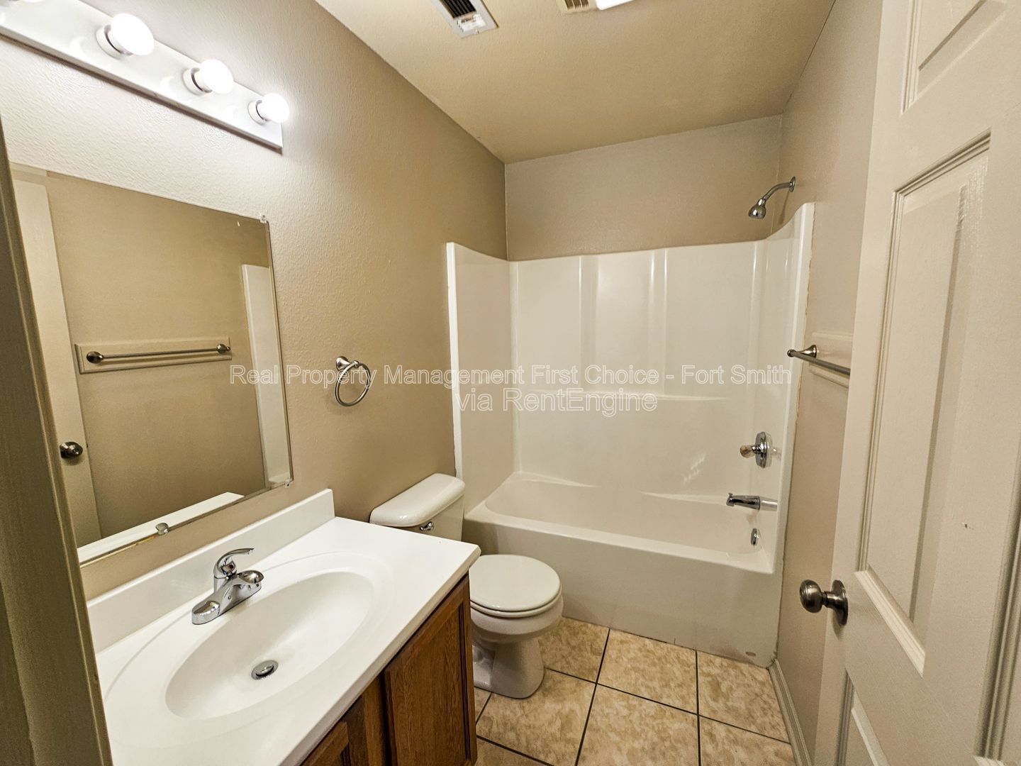 Building Photo - 1439 Brazil Ave