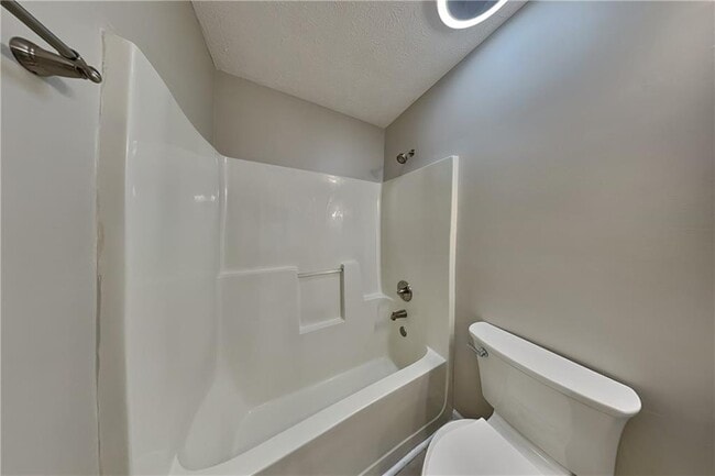 Building Photo - 97 Indian Trail Ct