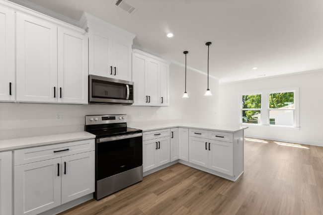 Building Photo - 5220 Chattahoochee St