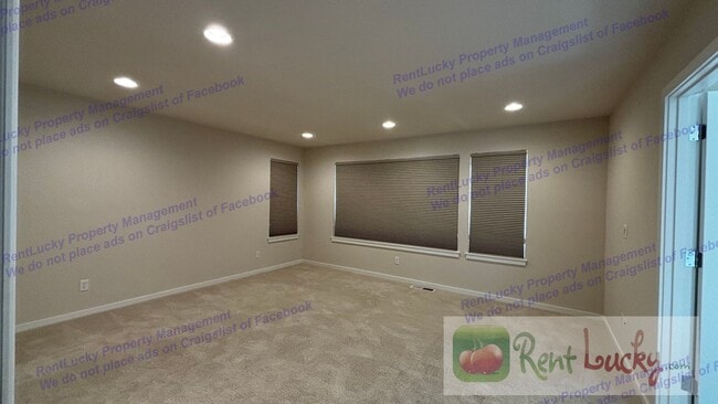 Building Photo - STUNNING 4-Bedroom Lake Tapps Home w/2-Car...