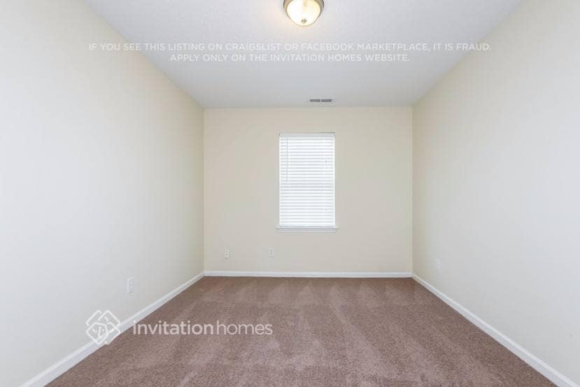 Building Photo - 5807 Bridgeway Dr