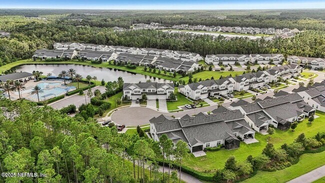 Building Photo - 118 Carousel Dr
