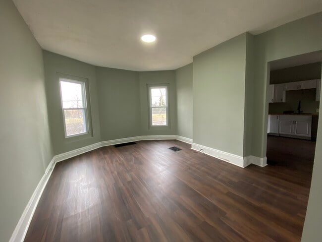 Building Photo - 3344 Spokane Ave