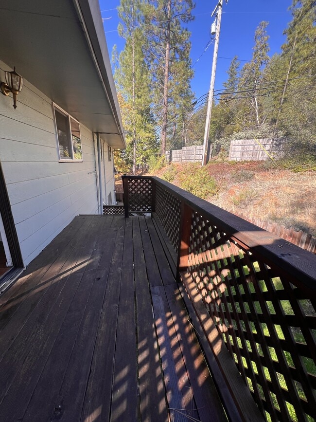 Building Photo - 10647 Newtown Rd