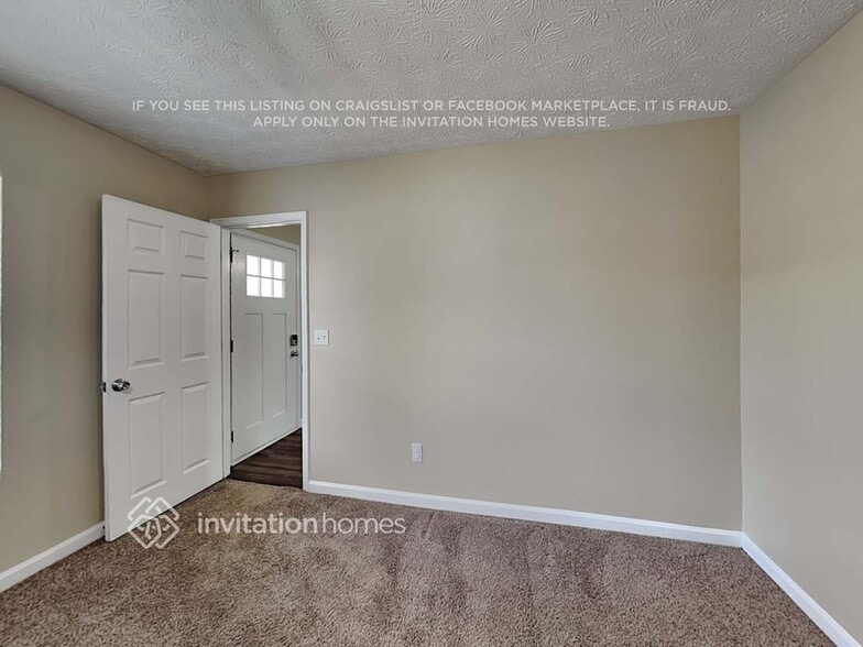 Building Photo - 5425 Radford Ln