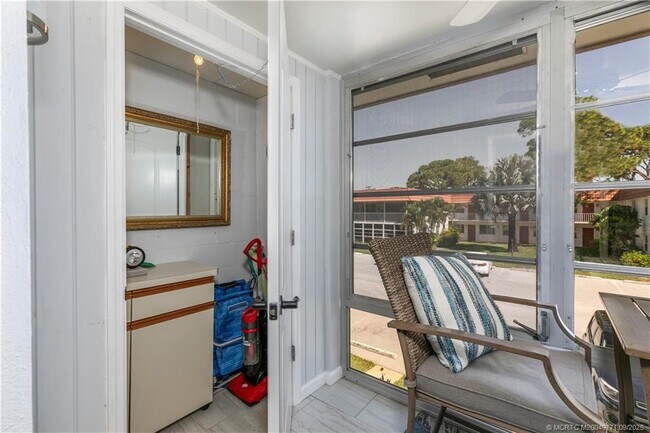 Building Photo - 2600 SE Ocean Blvd