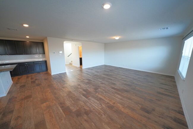 Building Photo - Like New Home in Red River Ranch (Cibolo)!