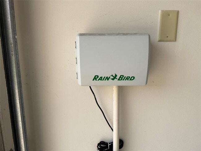 Building Photo - 334 Avalanche Ave