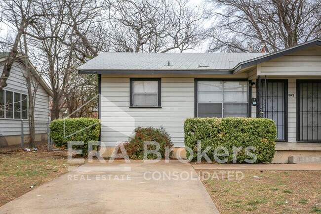 Building Photo - 507 Adams Ave