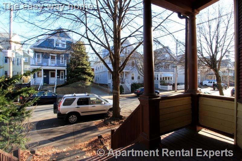 Building Photo - 92 Rogers Ave