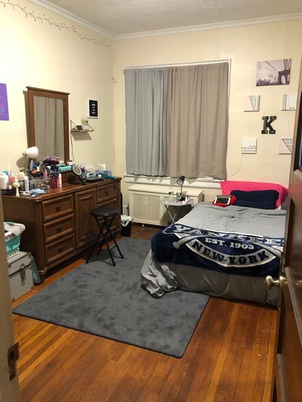 Building Photo - 1723 Vine St