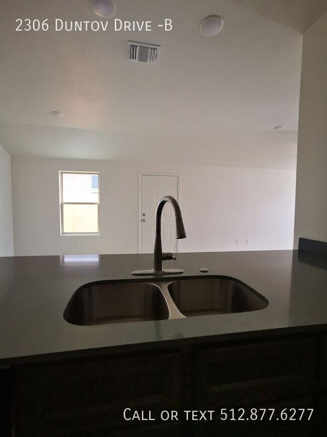 Building Photo - 2306 Duntov Dr