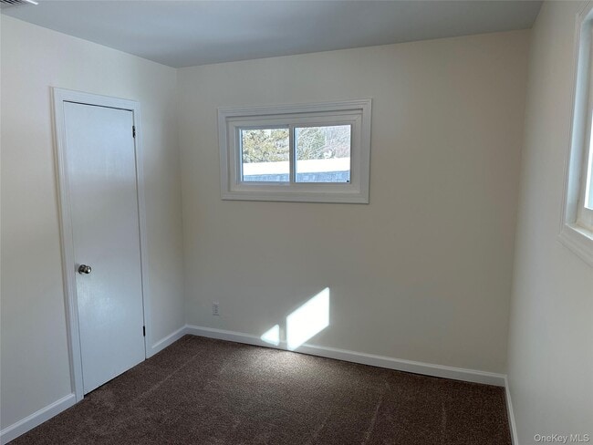 Building Photo - 9 Upper Hillman Rd