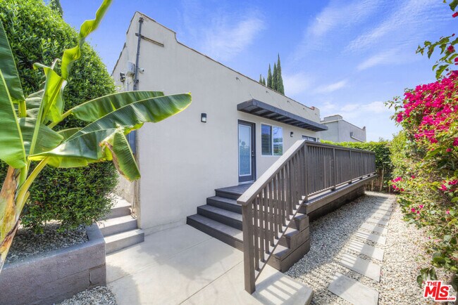 Primary Photo - 1806 Ashmore Pl