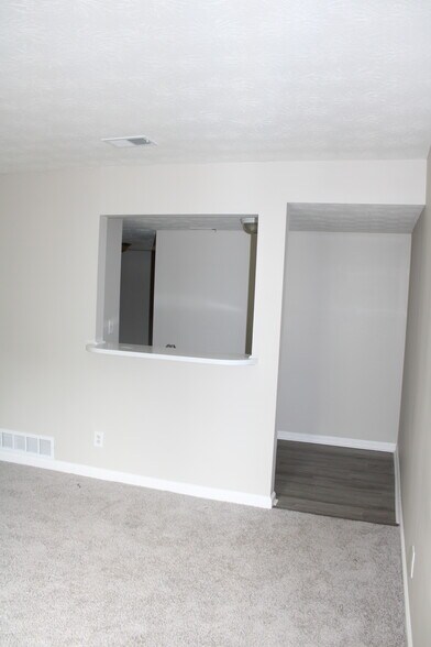 Building Photo - 1386 Williamsburg Ln