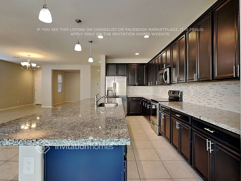 Building Photo - 19738 W Monroe St