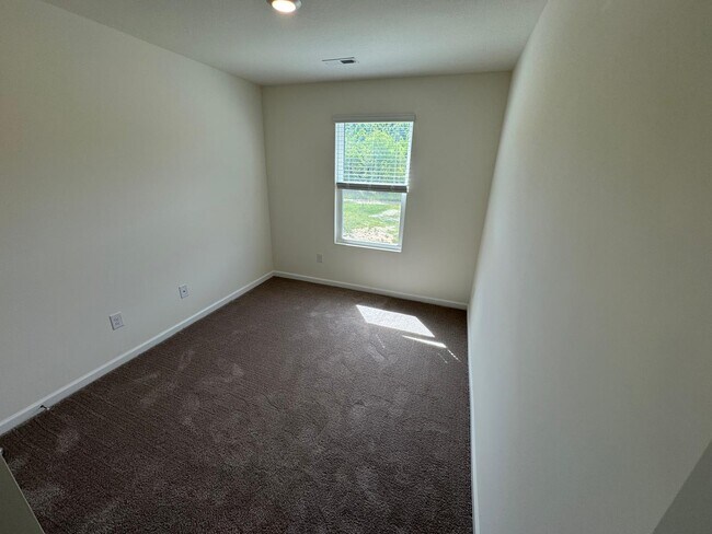 Building Photo - 1029 Saylors Pl
