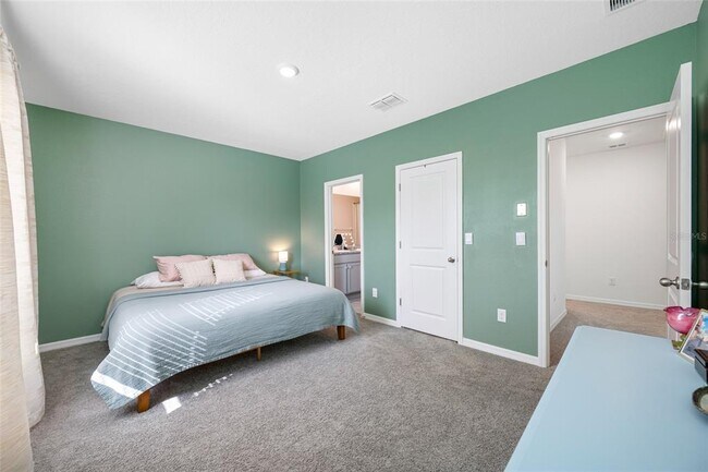 Building Photo - 11130 Crescent Deer Dr