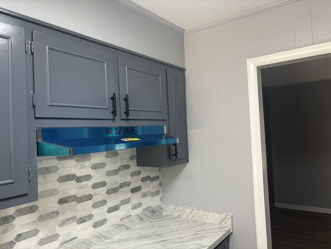 Building Photo - 2613 Quincy Cir