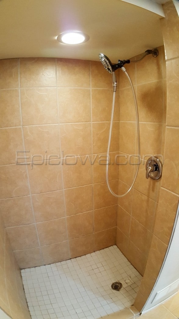 Building Photo - 1108 Crestview Dr SE