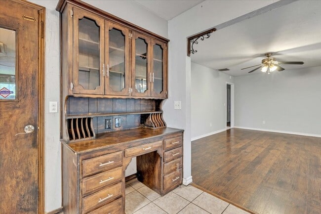 Building Photo - 4524 NW 60th St