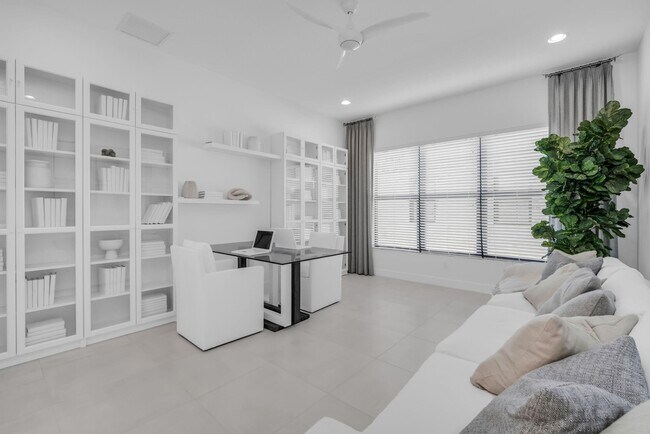 Building Photo - 11242 Gln Orch Ln