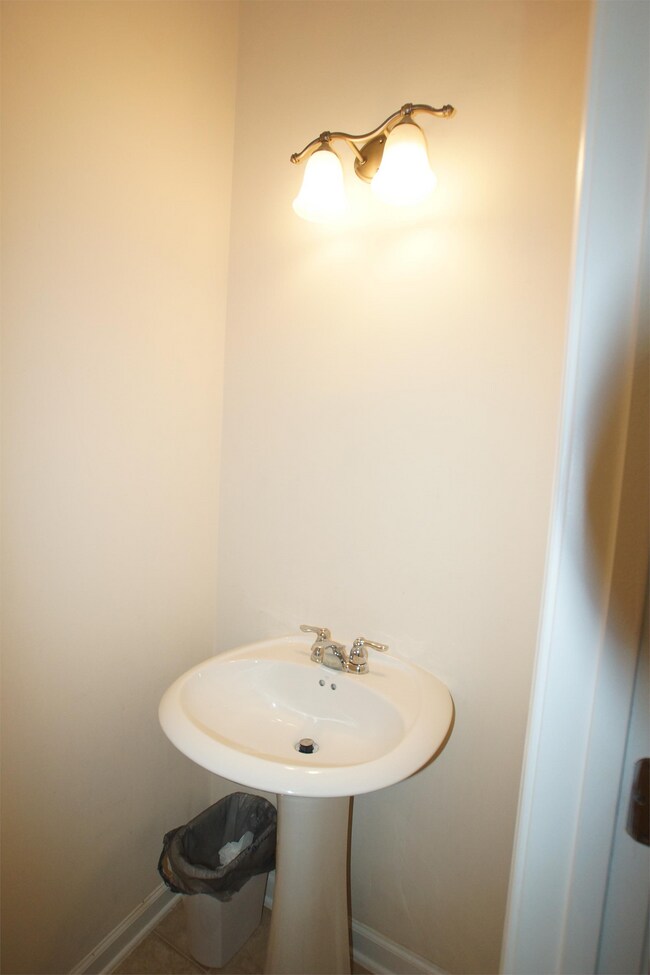 Building Photo - 2236 Stoney Spring Dr
