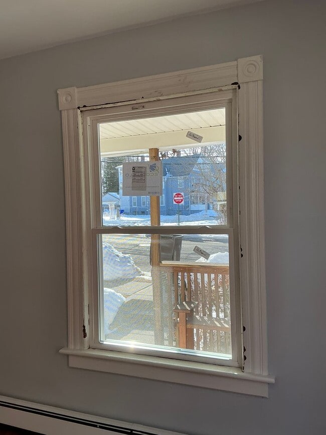 Building Photo - 518-522 High Street