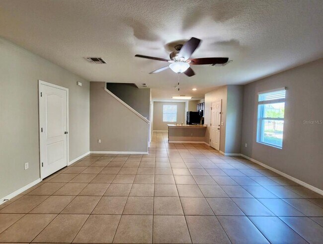 Building Photo - 335 Arbor Lakes Dr