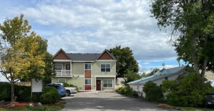 Building Photo - 17 7th Ave W