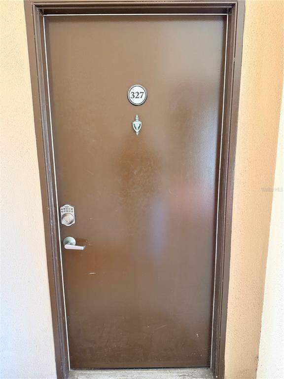 Building Photo - 2320 W Azeele St