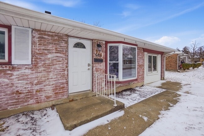 Building Photo - 946 N Westedge Dr