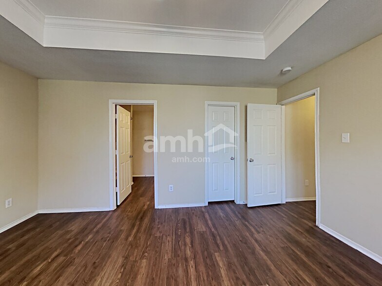 Building Photo - 3515 Longhorn Creek