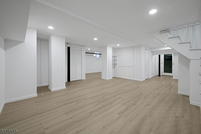 Building Photo - 12 Wetmore Ave