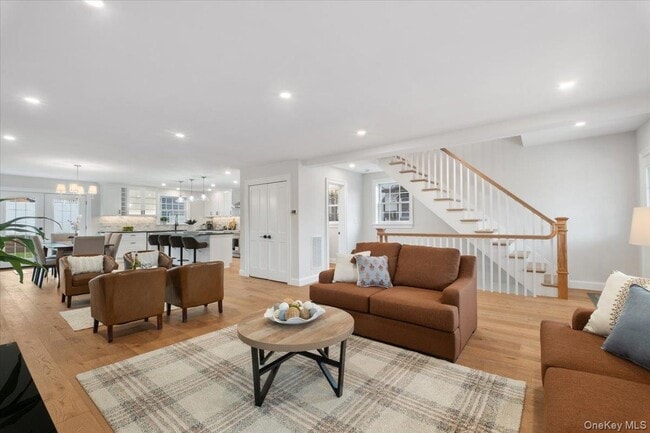 Building Photo - 32 Ackerman St