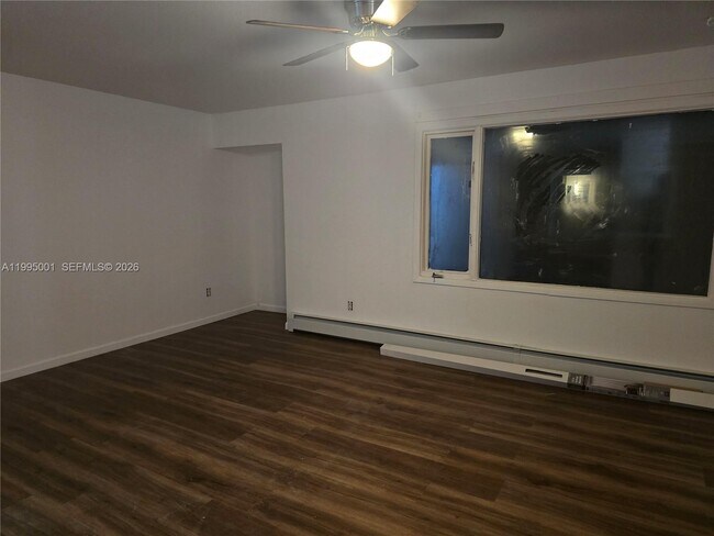 Building Photo - 423 N Lane St