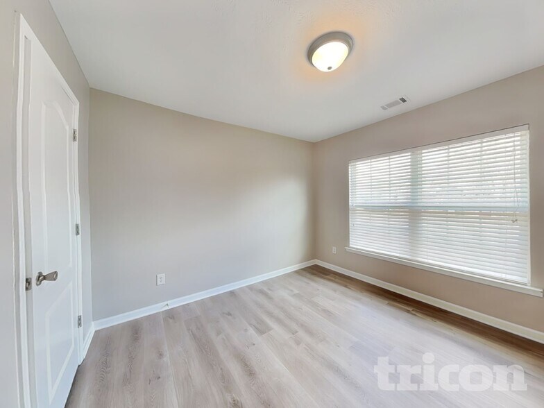 Building Photo - 1289 Avington Glen Dr SE