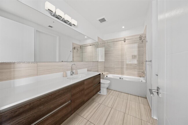 Building Photo - 301 Altara Ave