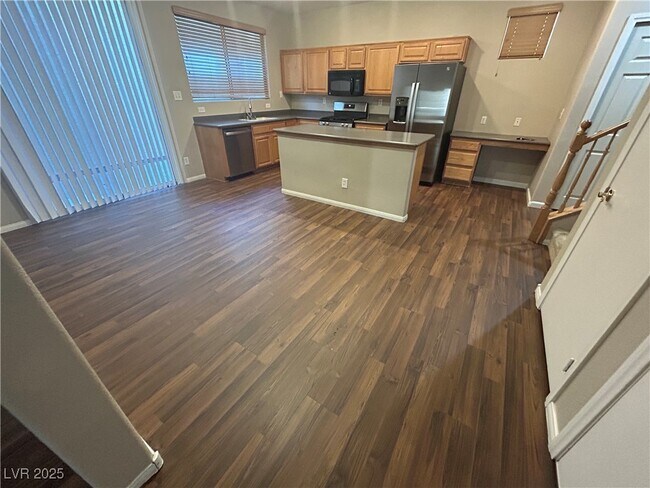 Building Photo - 9527 Crooked Wood Ave