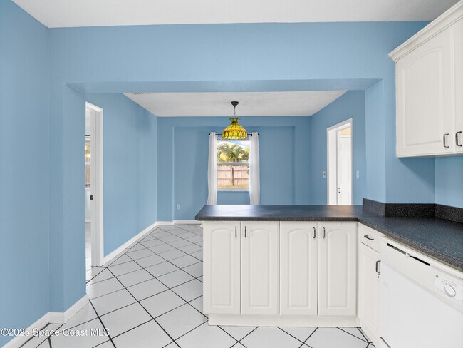 Building Photo - 130 Cinnamon Dr