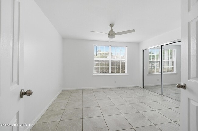 Building Photo - 4329 Plaza Gate Ln S