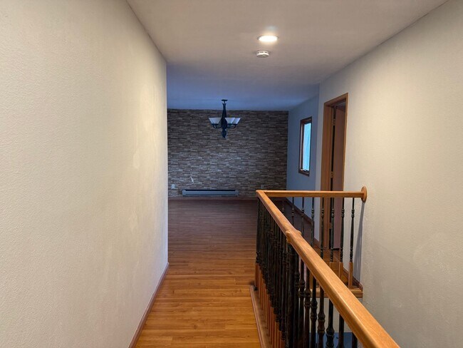 Building Photo - Spacious 4-Bedroom Home in the Heart of Midtown