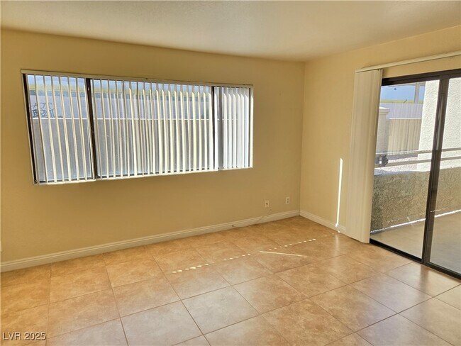 Building Photo - 5072 S Rainbow Blvd
