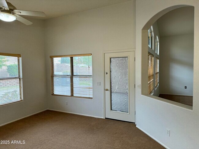 Building Photo - 11448 E Petra Ave