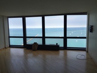 Building Photo - 910 N Lake Shore Dr