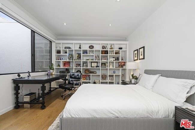 Building Photo - 2237 Century Hill