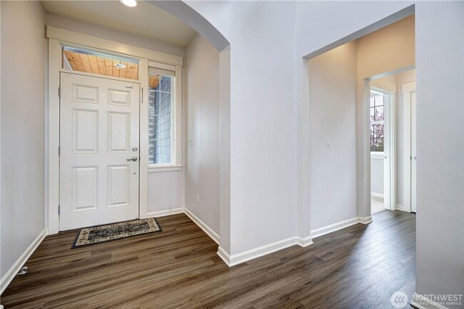 Building Photo - Stylish 5-Bed Home in Desirable Bothell ; ...