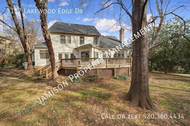 Building Photo - 3117 Lakewood Edge Dr