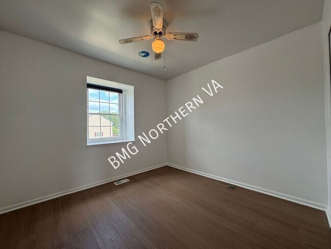 Building Photo - 8763 Bretton Woods Dr